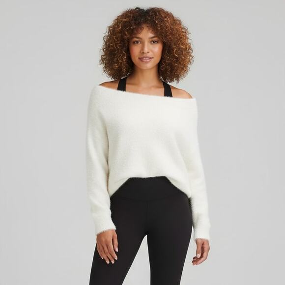 Whitney Simmons x Gymshark Sweaters - Gymshark Whitney Simmons Oversized Eyelash Knit Sweater Womens XS Fuzzy Athletic